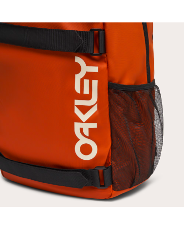 OAKLEY_THE_FRESHMAN_SKATE_BACKPACK_FOS901202_465_SAKIDIO_PLATIS_KOKKINO_20_LITRA_3